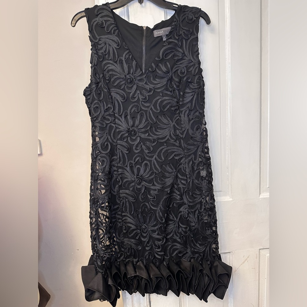 Donna Ricco Black Dress Sleeveless Sz 12 Zip Back Hem Ruffle Lined New